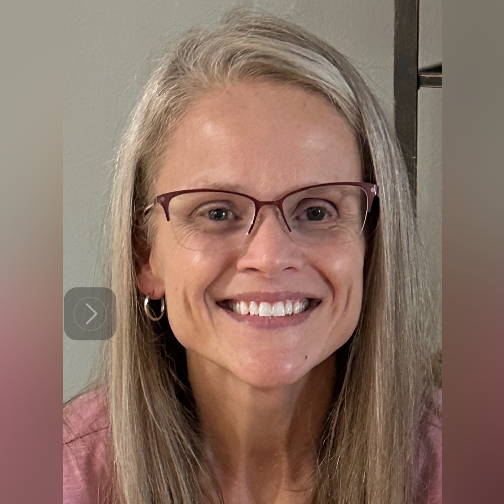 Meet your Posher, Deannea